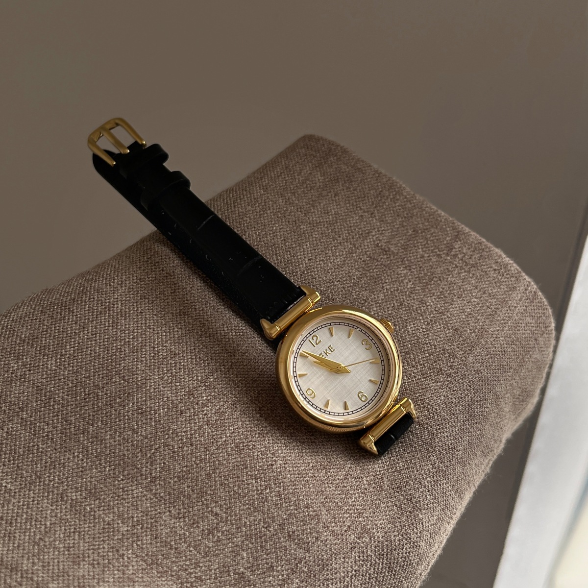 Luxury Watch Vintage - Jam Tangan Mewah Gaya Vintage Tali