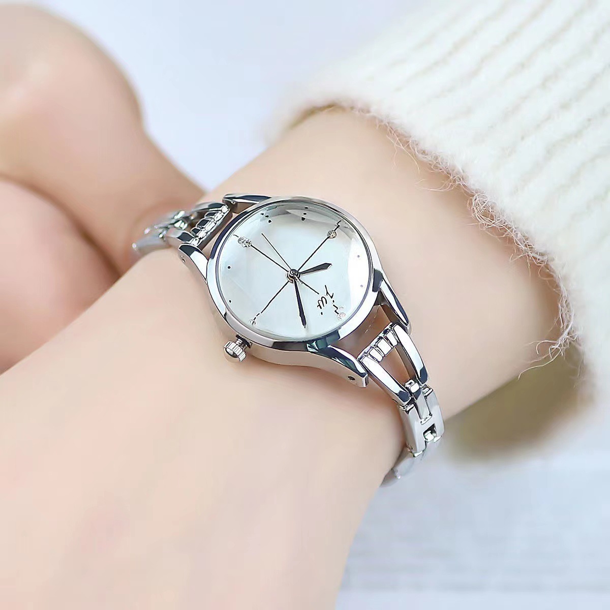 Jam Tangan Gelang untuk Wanita - Luxury Watch Gold ulasan dan harga
