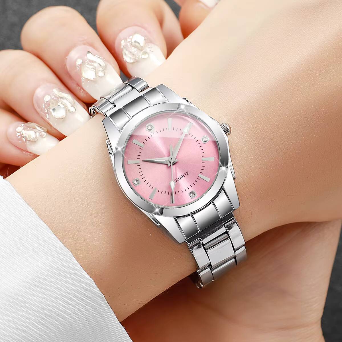 Jam Tangan Wanita Berlian Imit - Luxury Watch Gift Box ulasan dan harga
